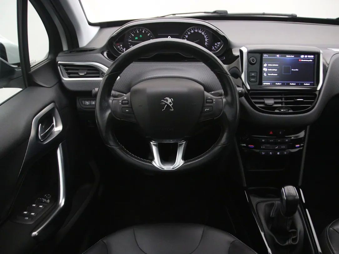 Peugeot 2008 | 16