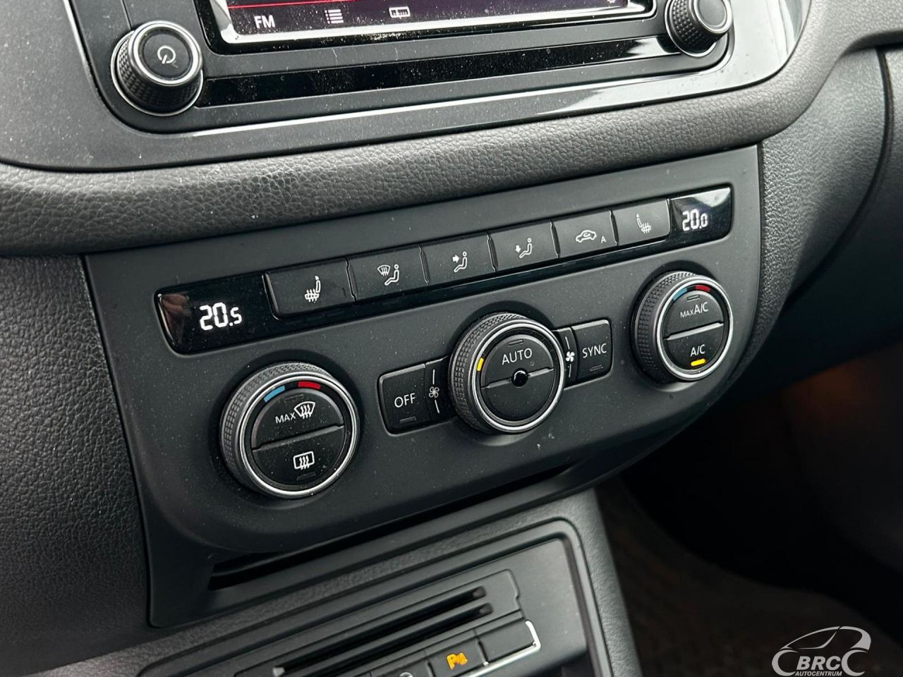 Volkswagen Tiguan | 19