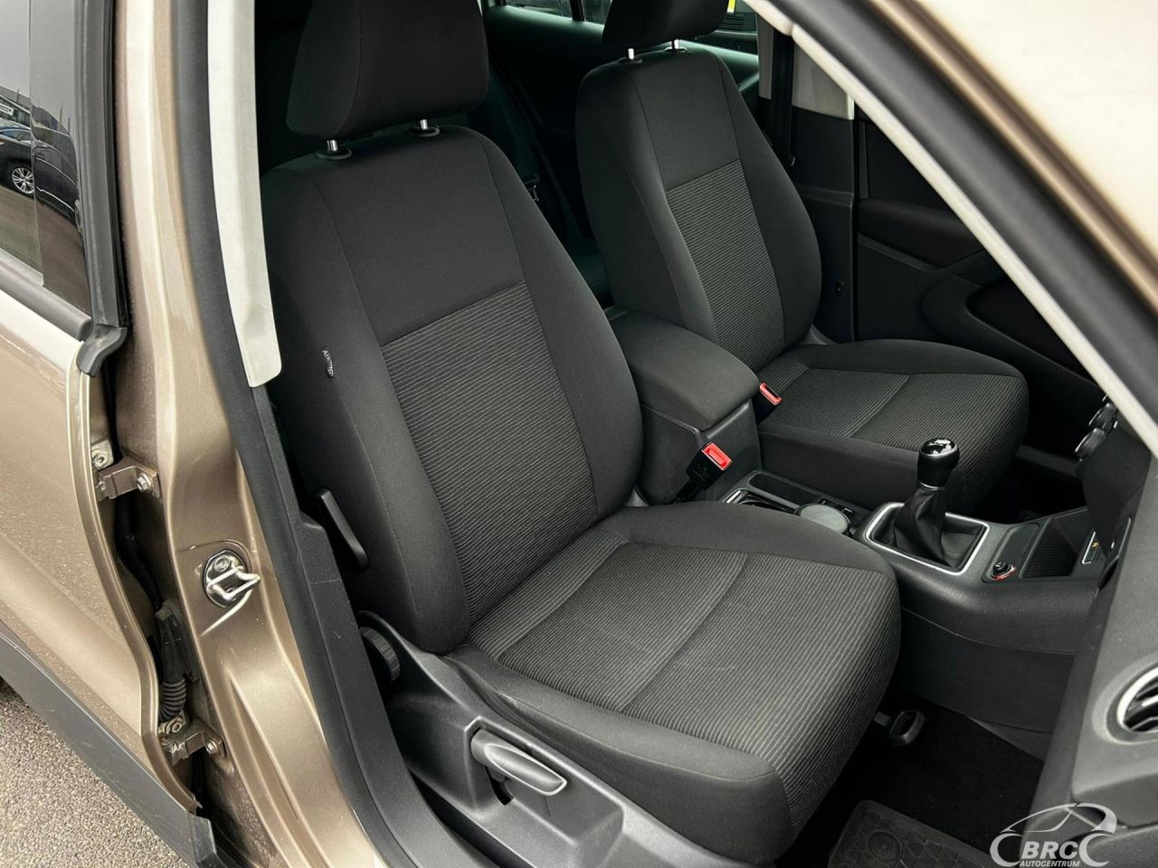 Volkswagen Tiguan | 8