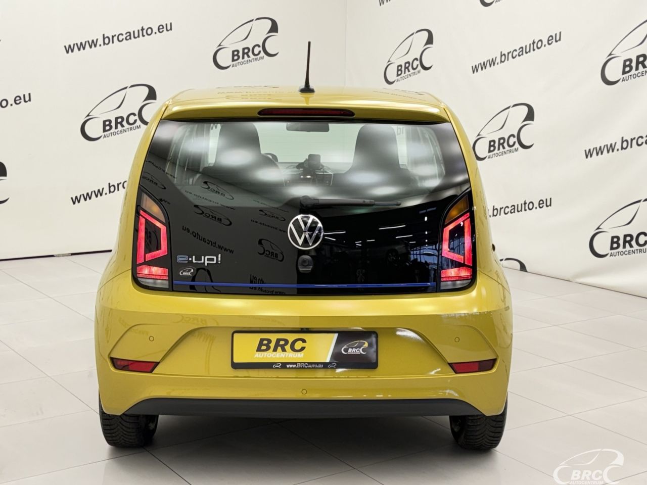 Volkswagen Up | 37
