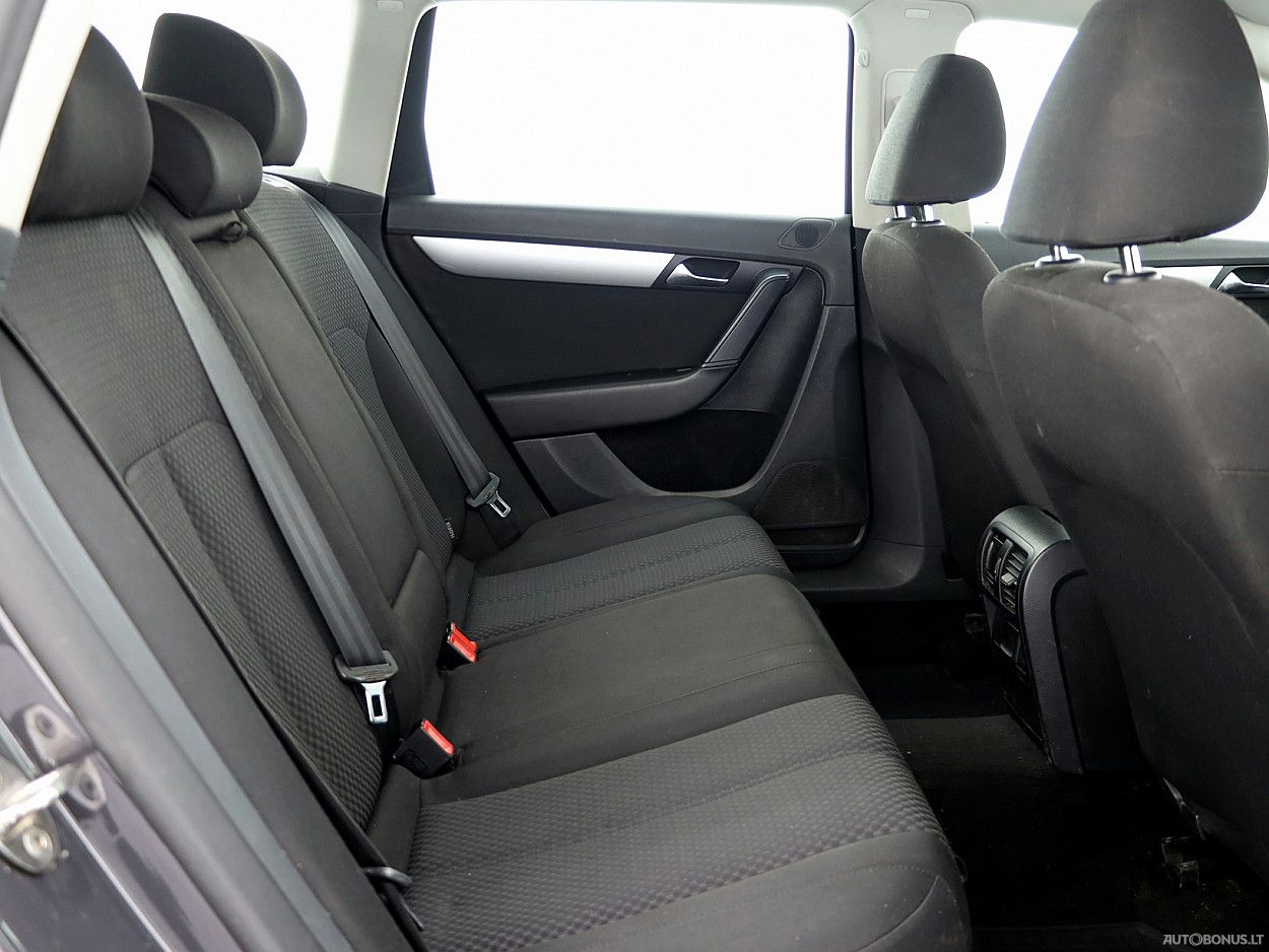 Volkswagen Passat | 6