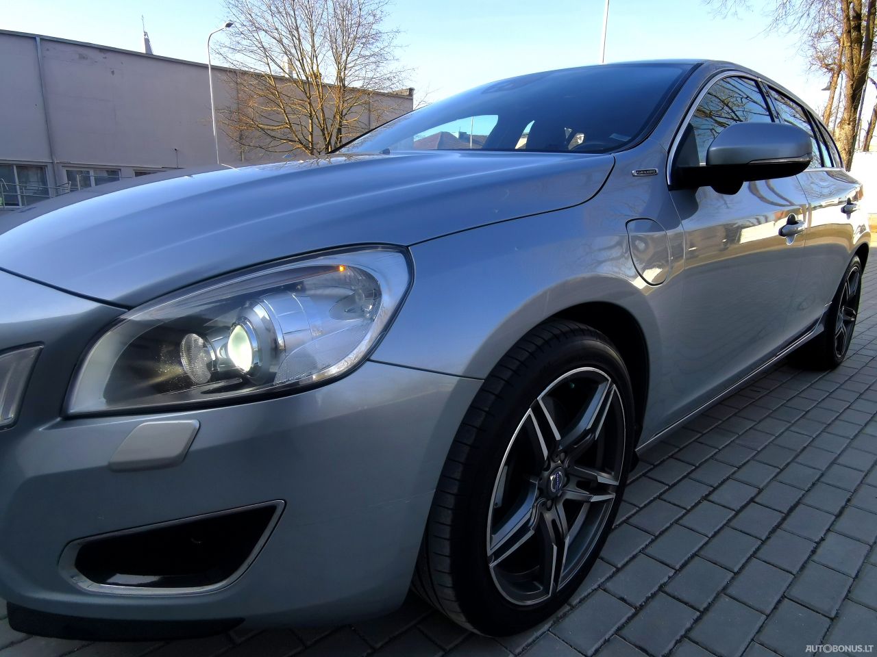 Volvo V60 | 37