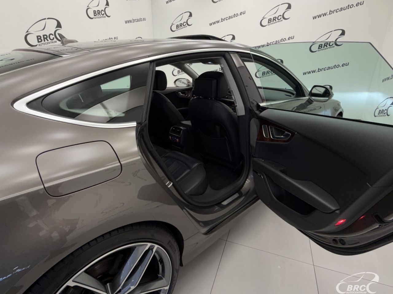 Audi A7 | 12