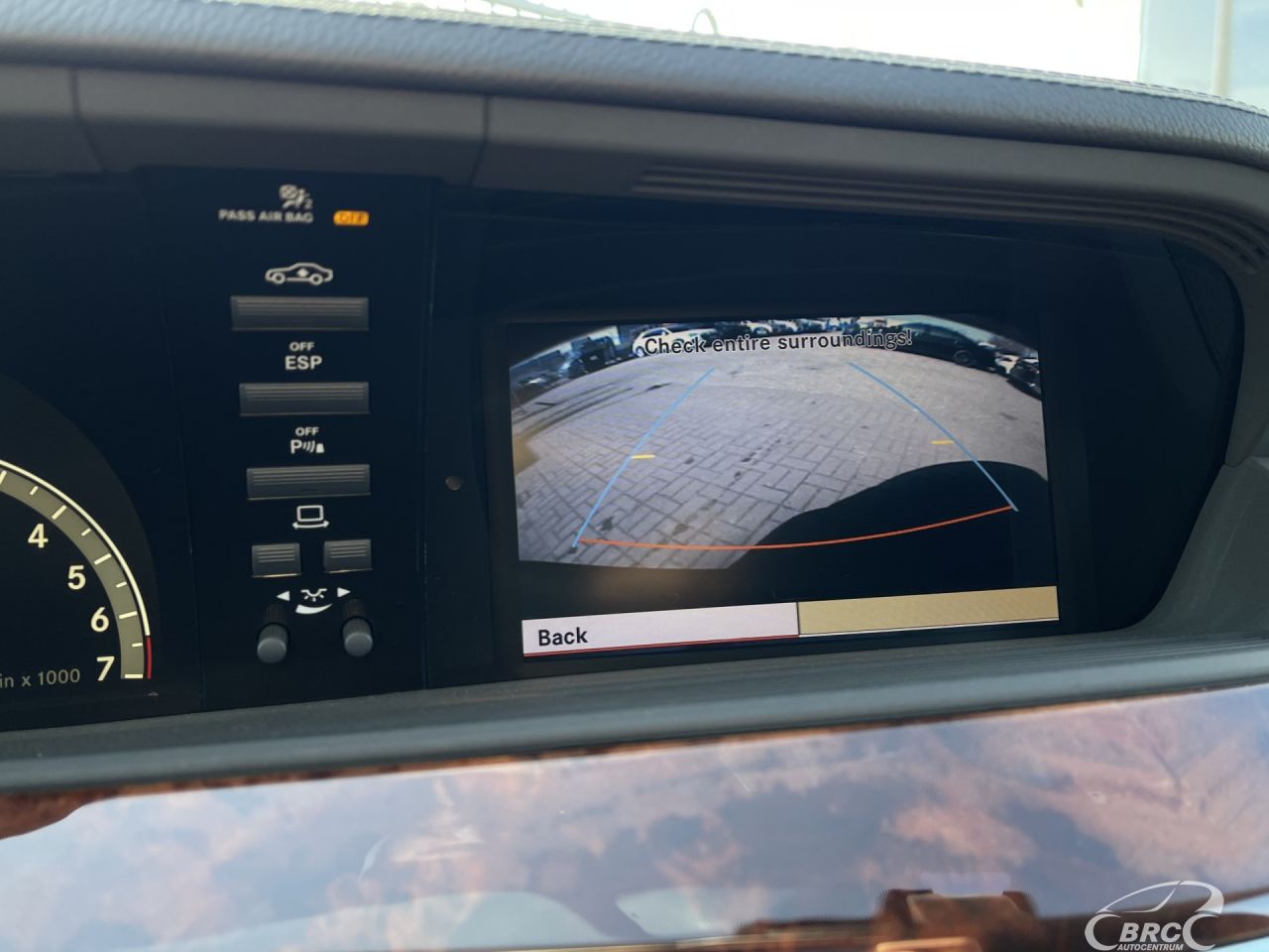 Mercedes-Benz S550 | 33