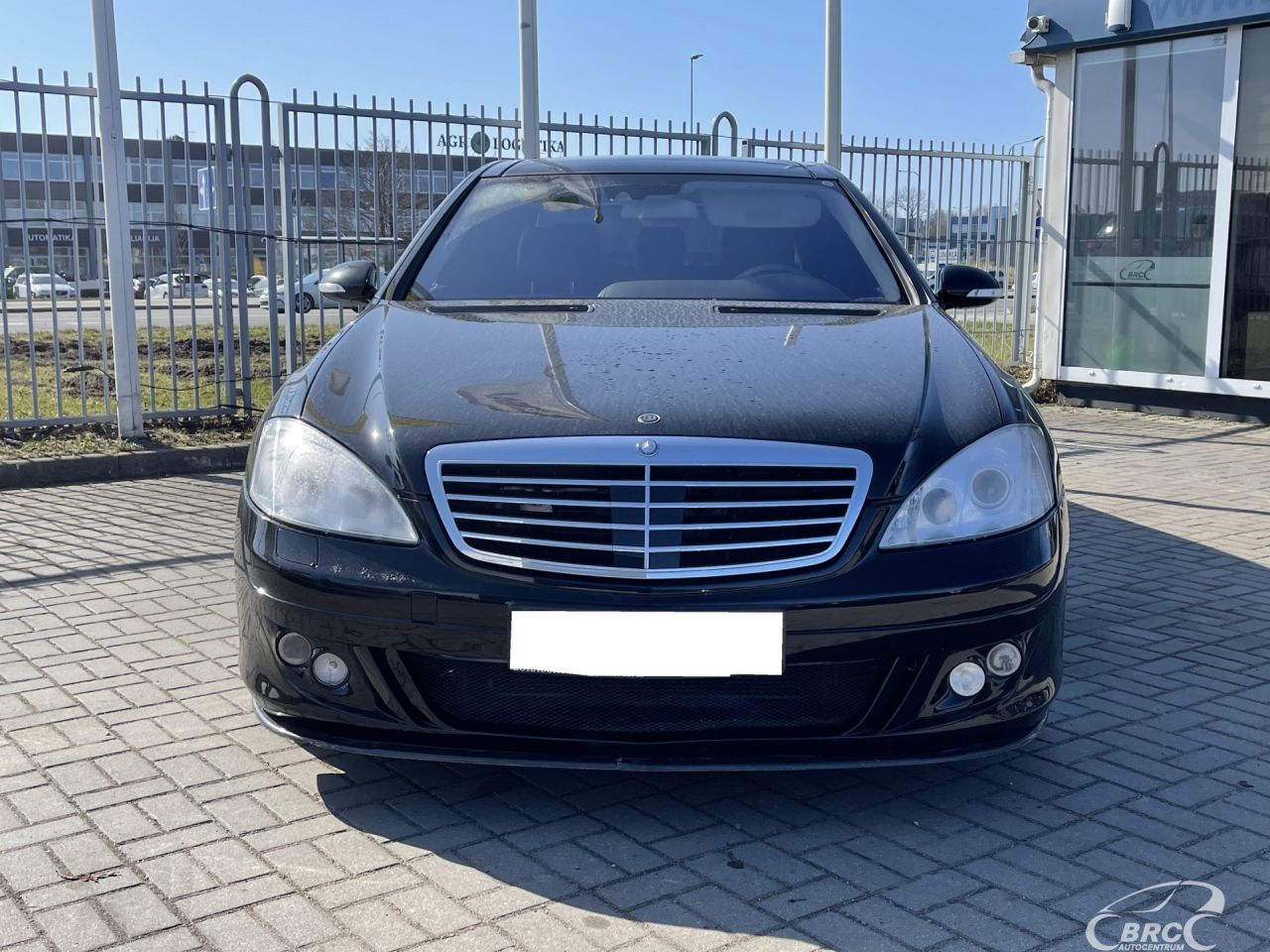 Mercedes-Benz S550 | 32