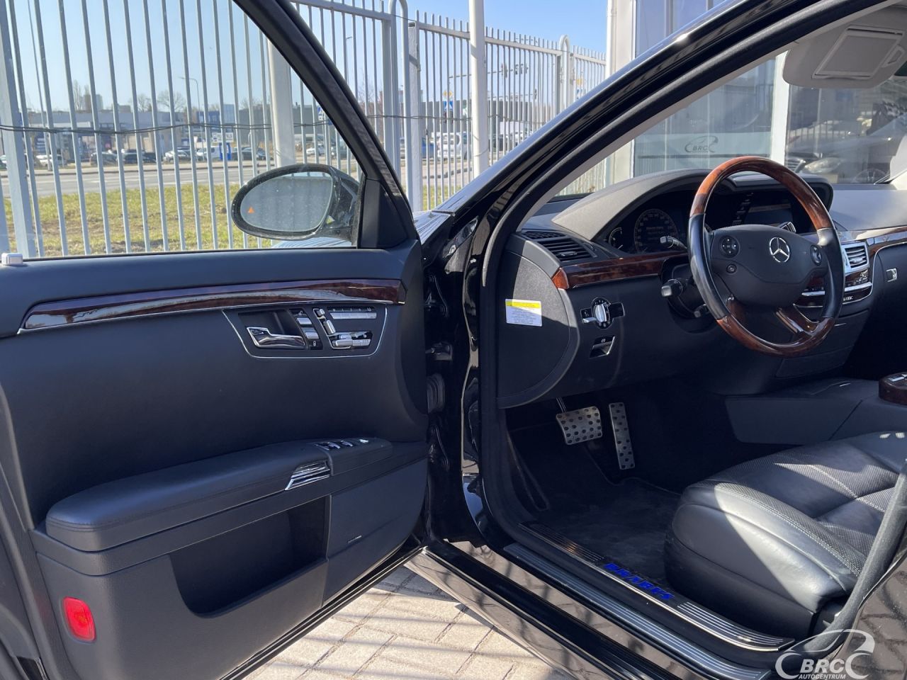 Mercedes-Benz S550 | 14