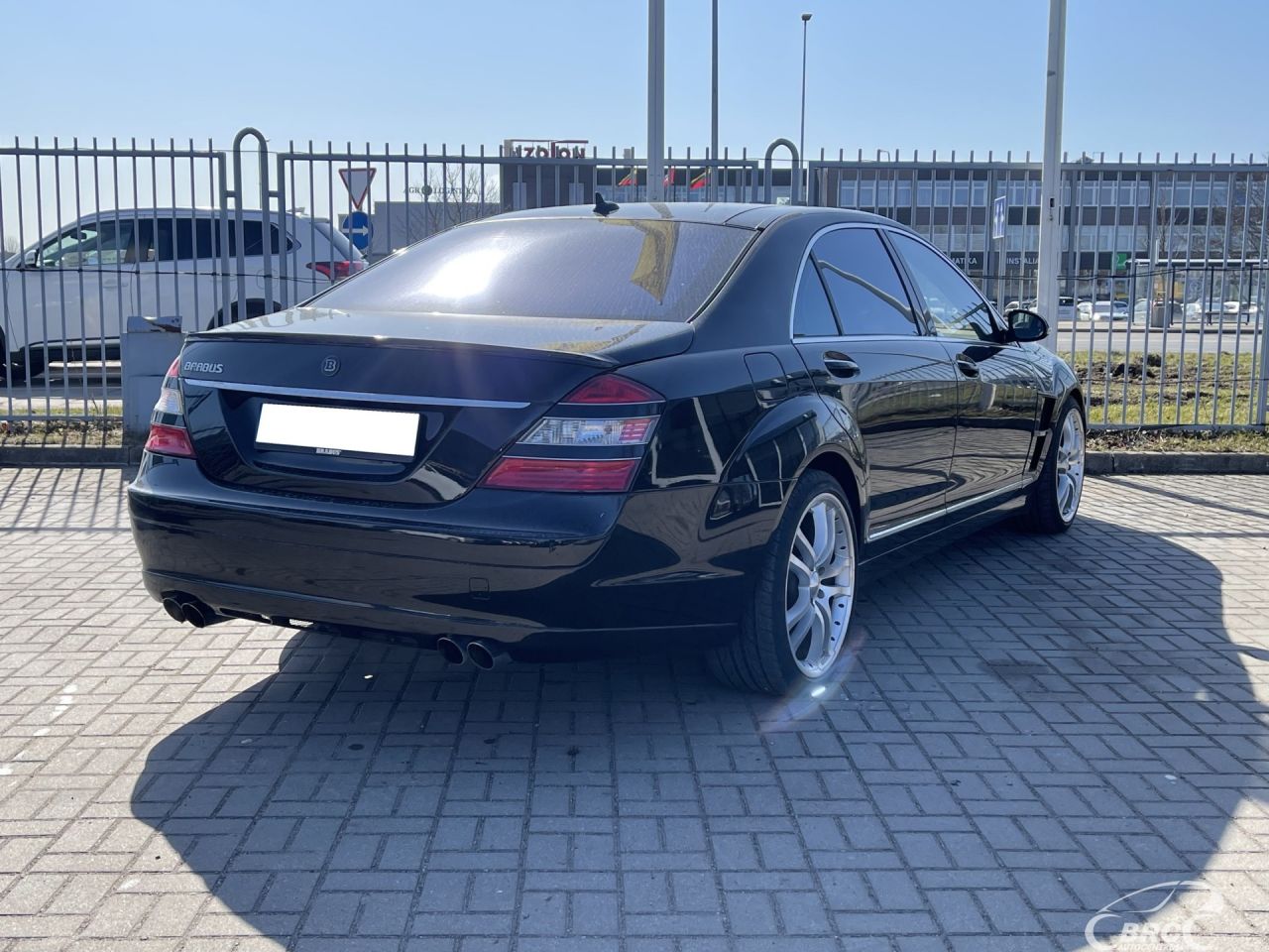 Mercedes-Benz S550 | 1