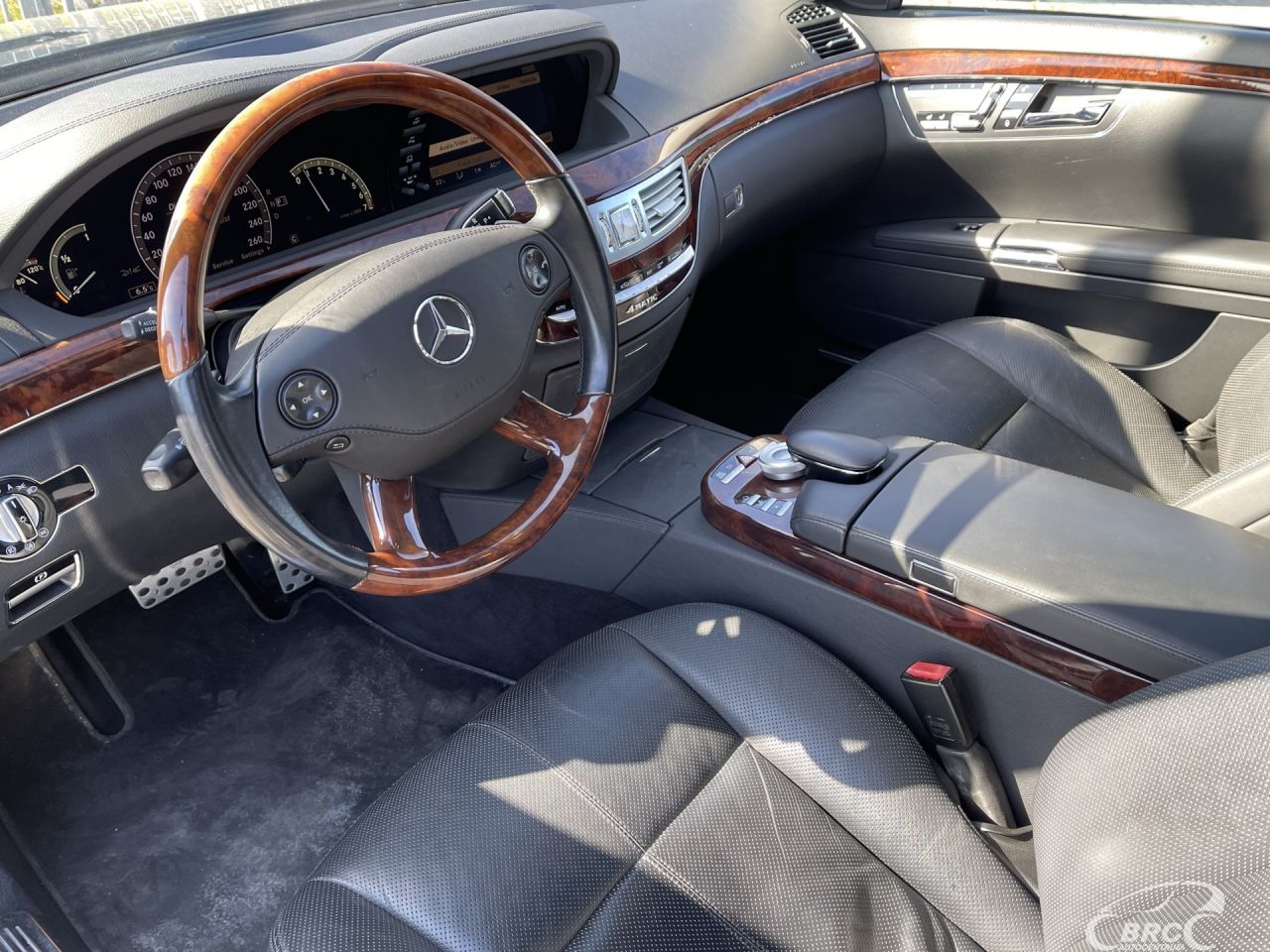 Mercedes-Benz S550 | 18