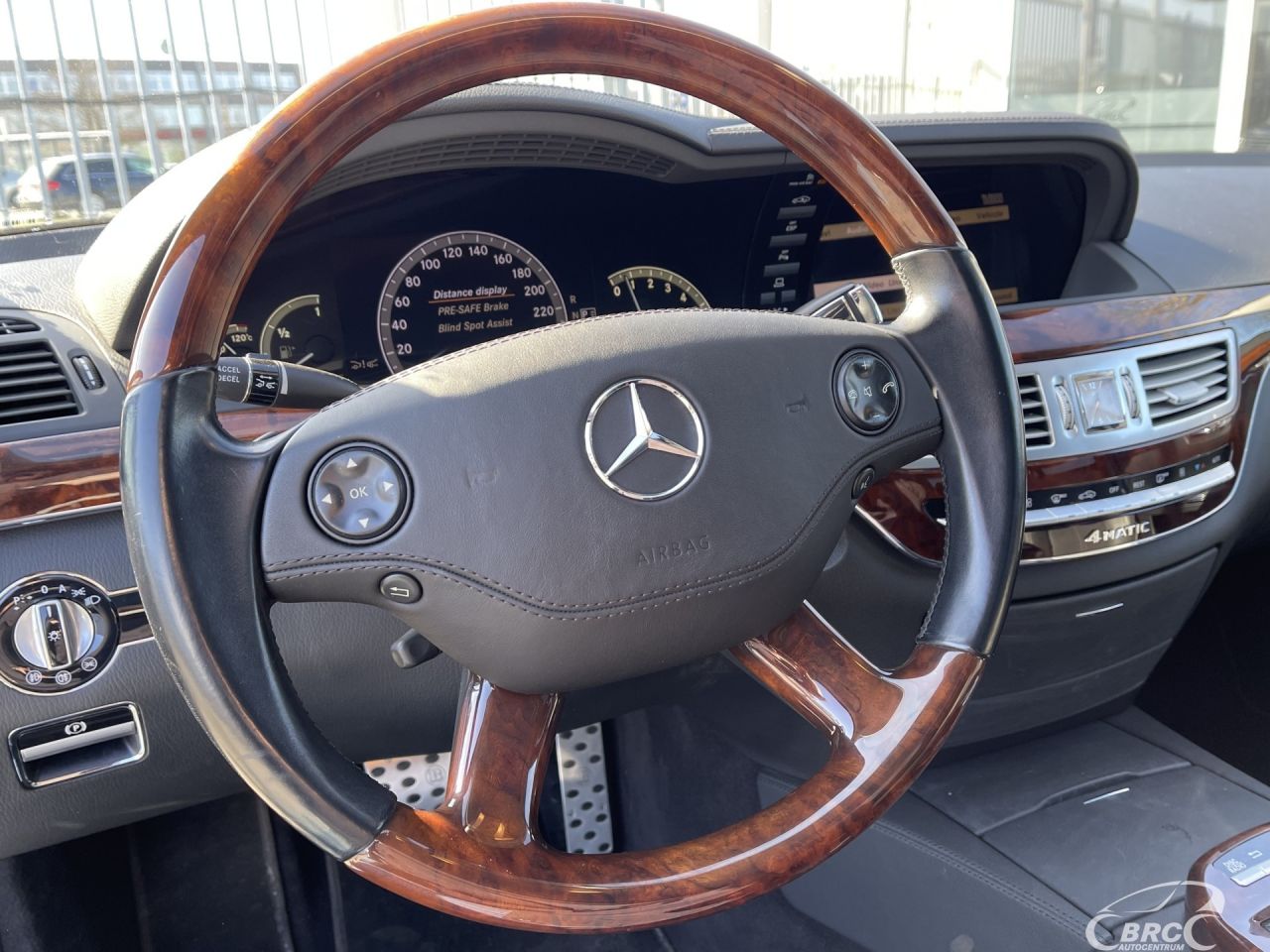 Mercedes-Benz S550 | 20