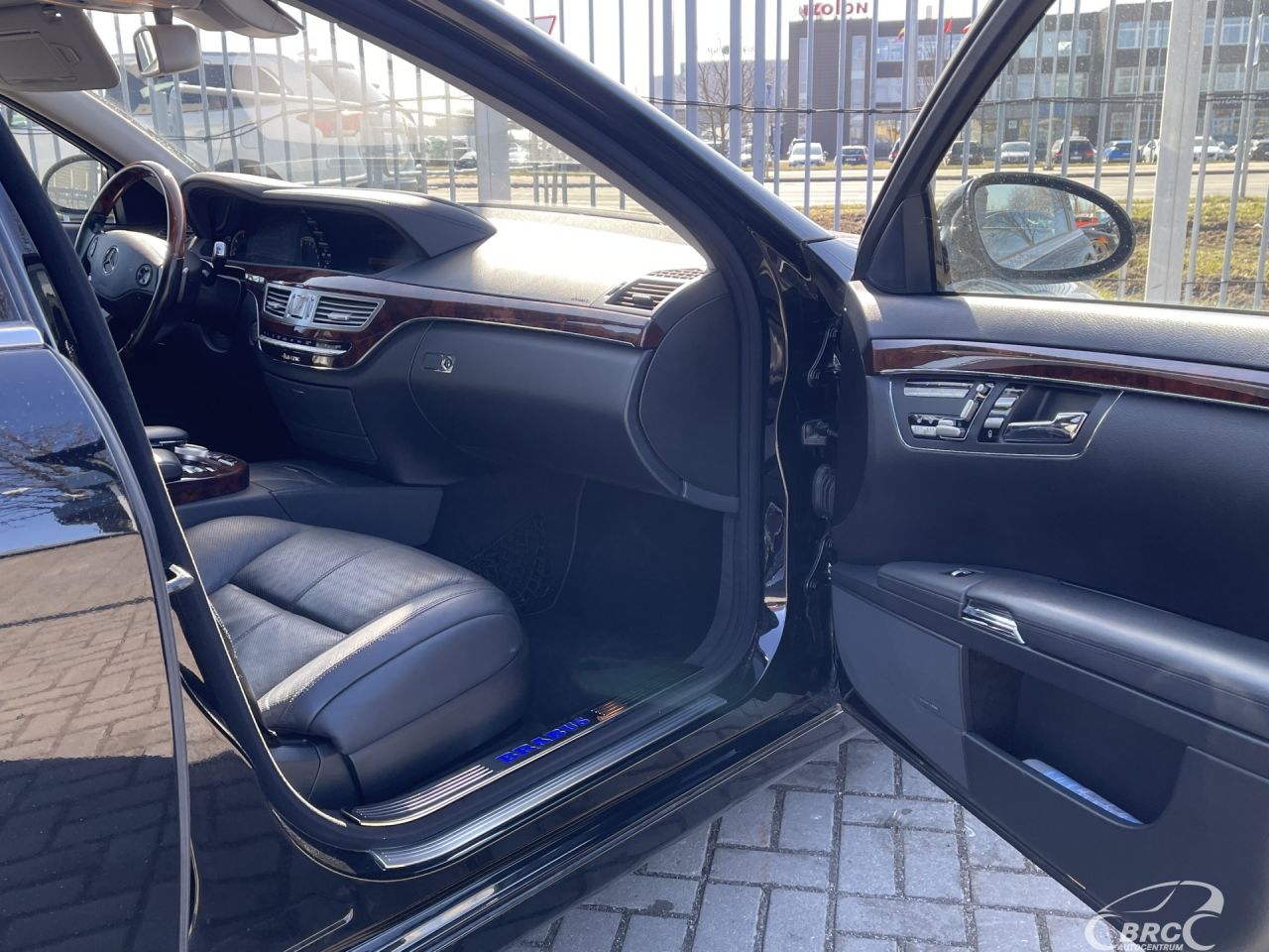 Mercedes-Benz S550 | 2
