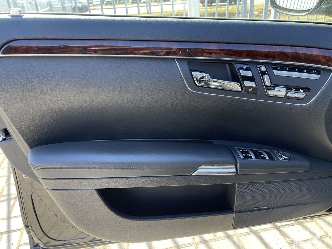 Mercedes-Benz S550 | 15