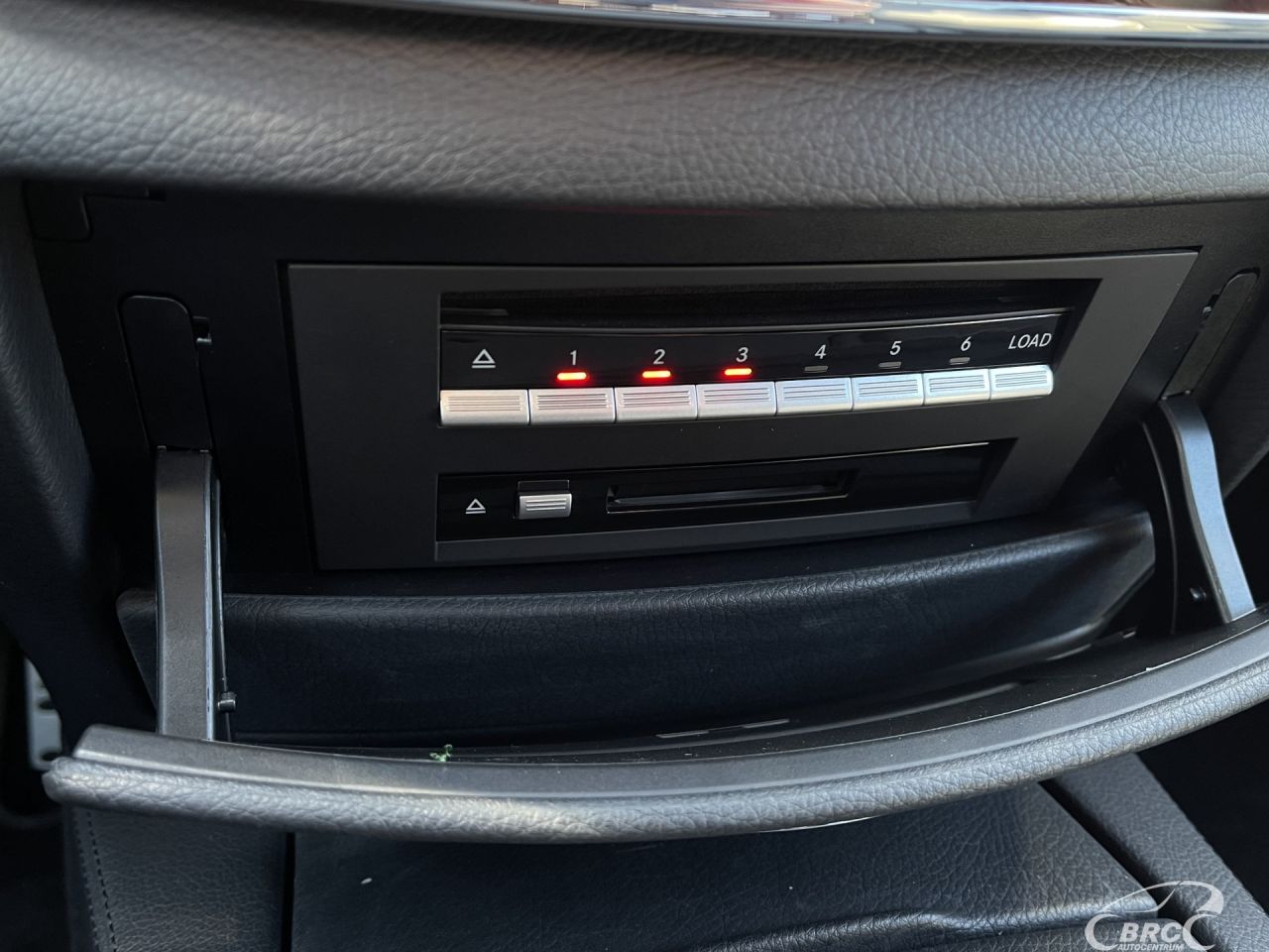 Mercedes-Benz S550 | 26