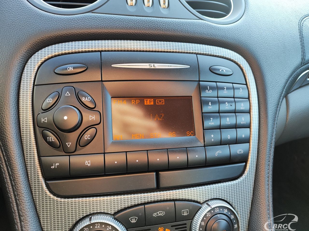 Mercedes-Benz SL350 | 23