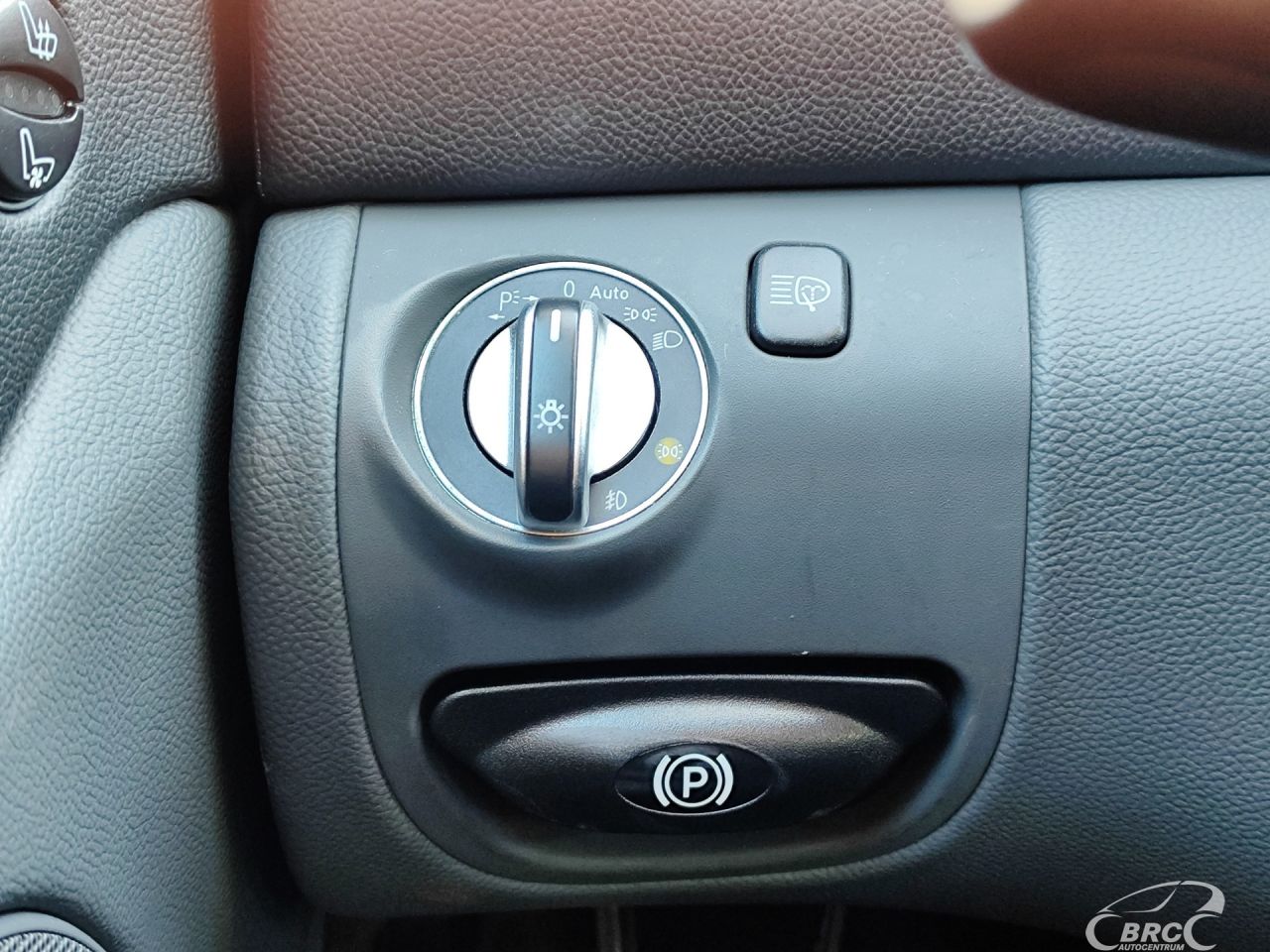 Mercedes-Benz SL350 | 16