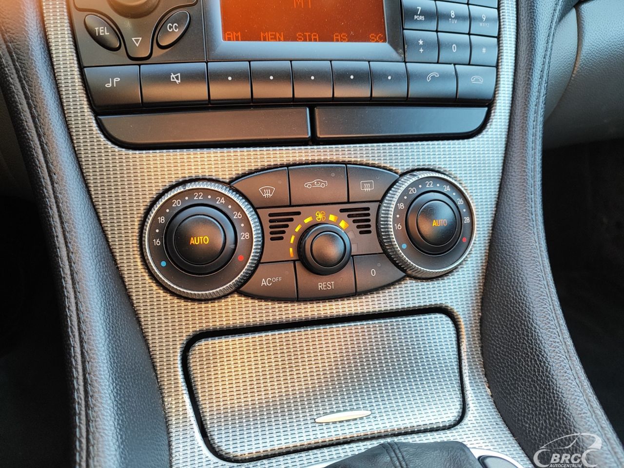 Mercedes-Benz SL350 | 22