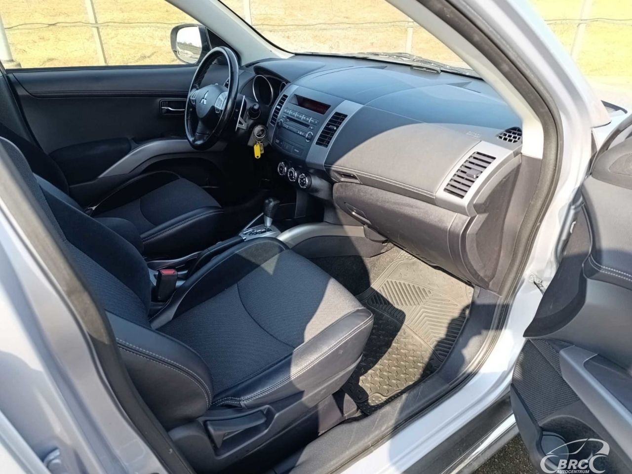 Mitsubishi Outlander | 10