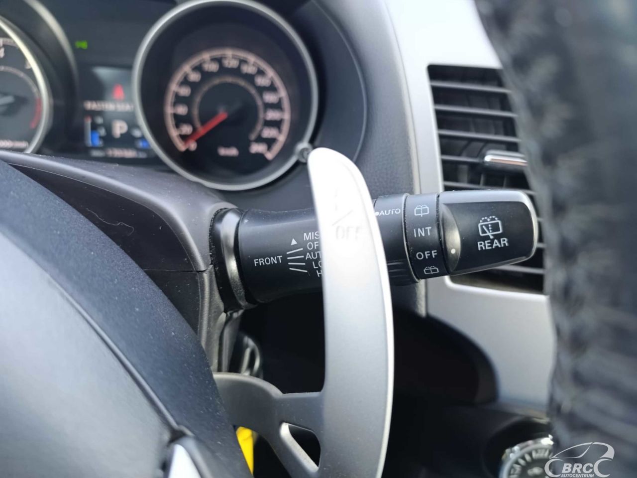 Mitsubishi Outlander | 16