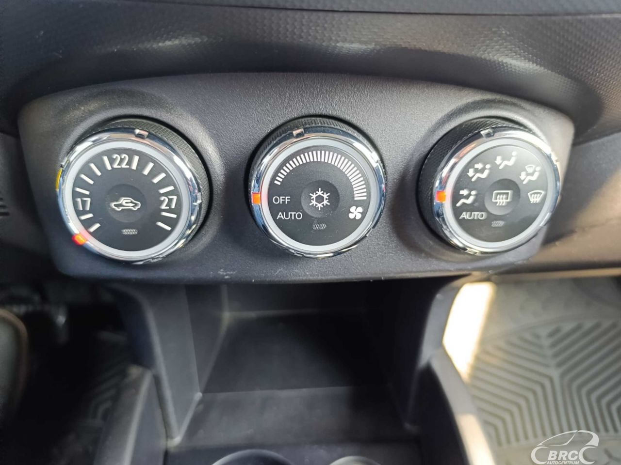 Mitsubishi Outlander | 19