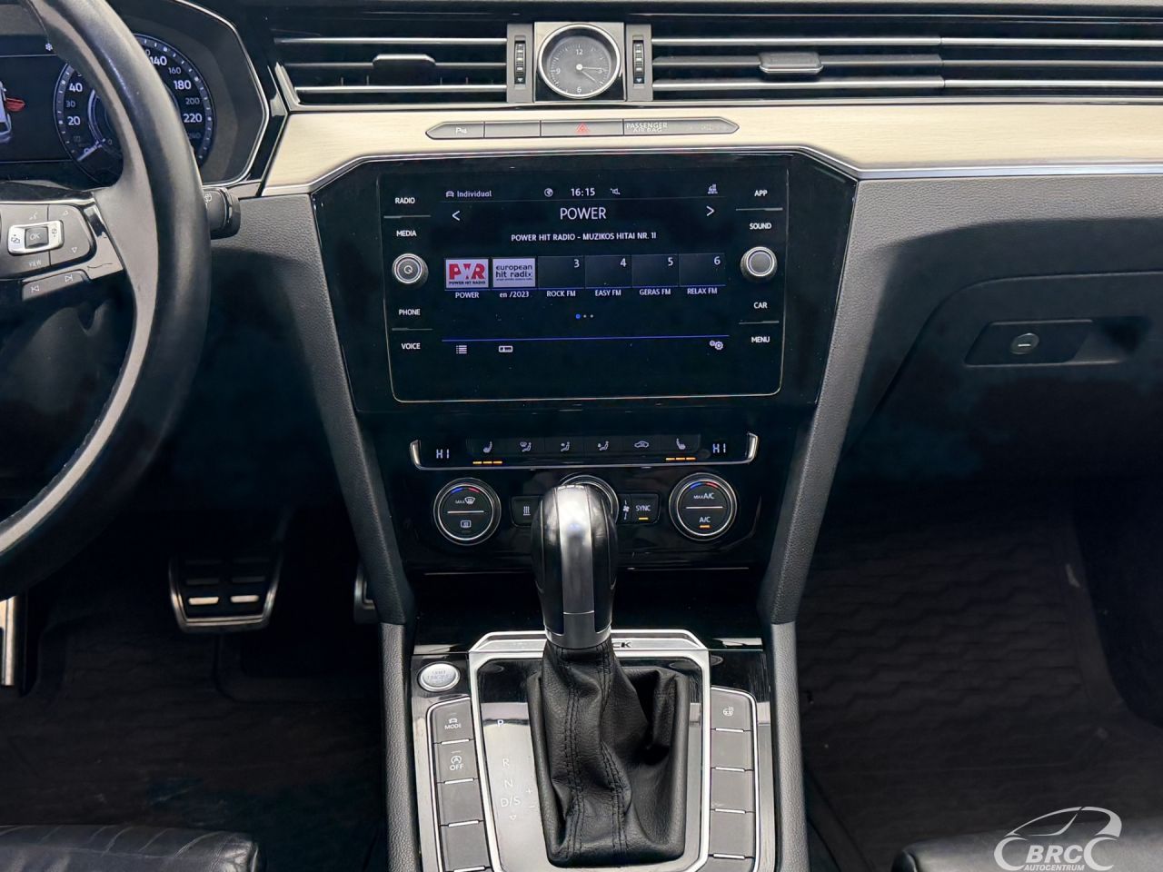 Volkswagen Passat | 15