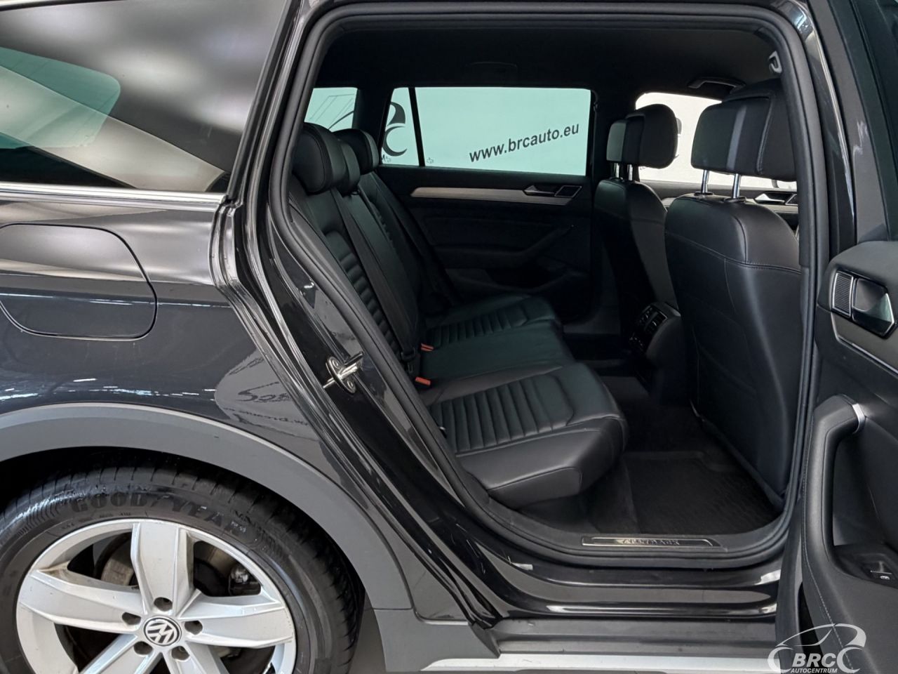 Volkswagen Passat | 9