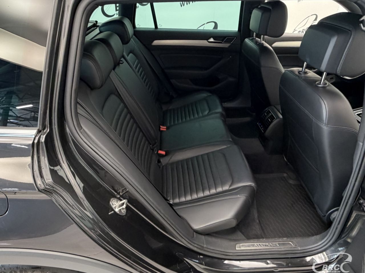 Volkswagen Passat | 10