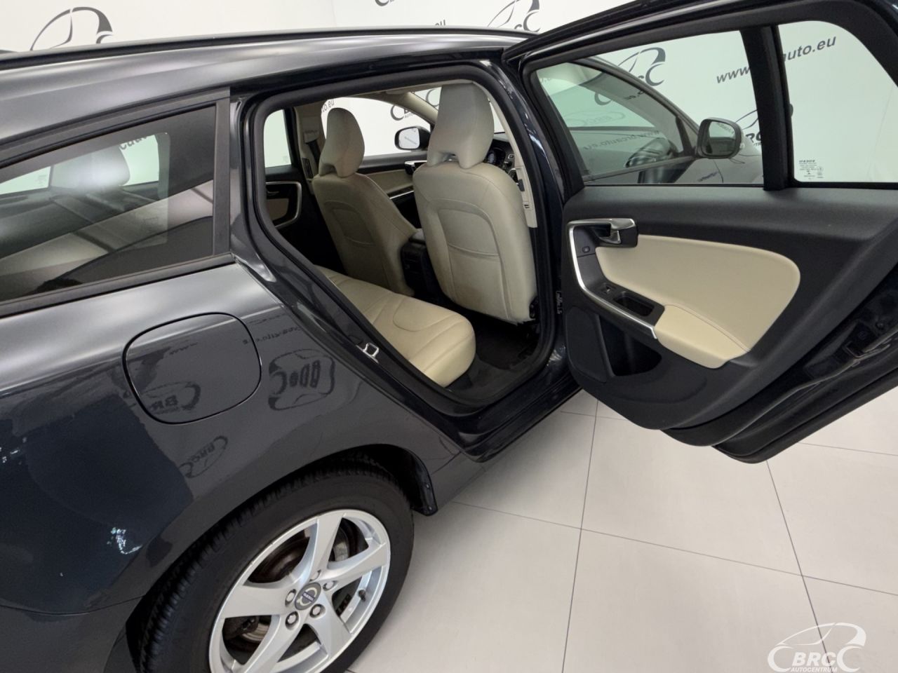 Volvo V60 | 11