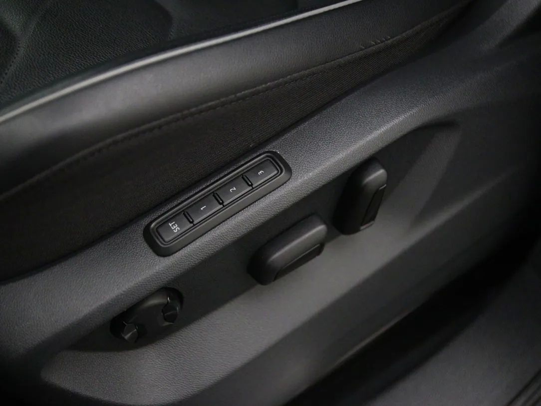 Volkswagen Tiguan | 34