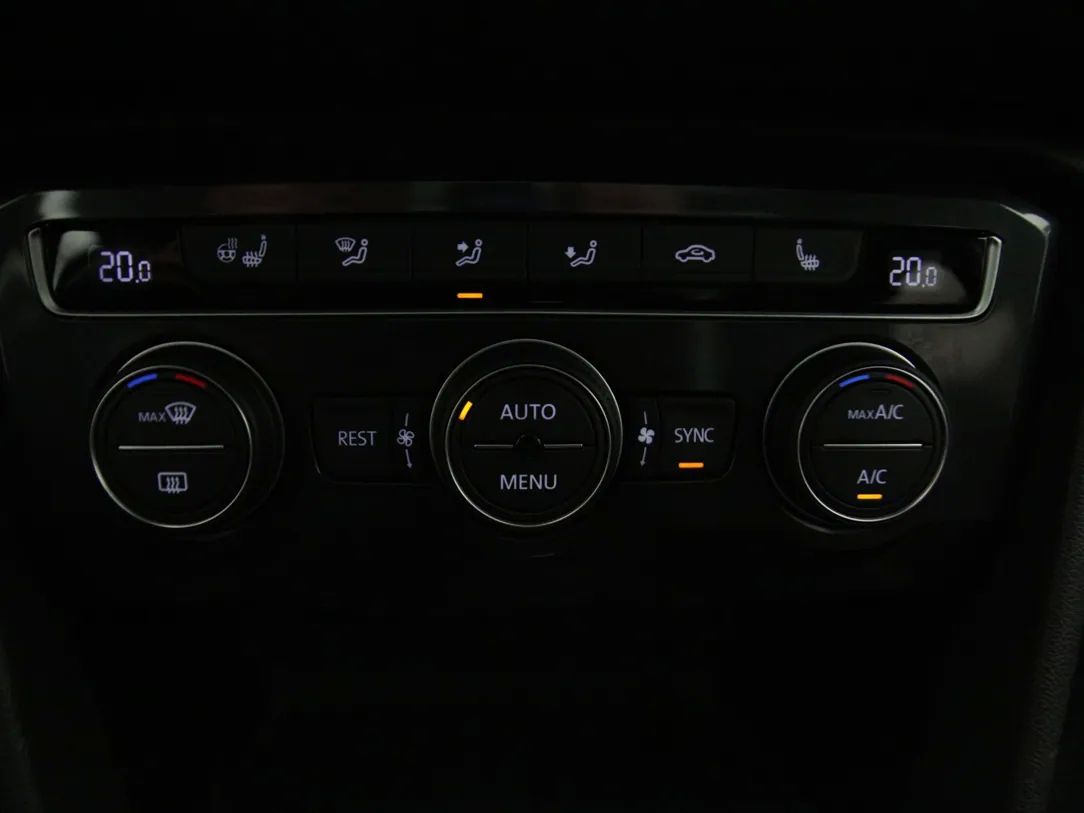 Volkswagen Tiguan | 19