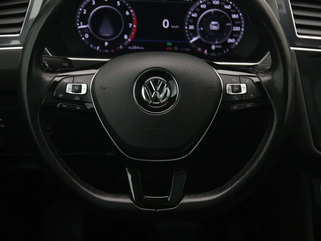 Volkswagen Tiguan | 17
