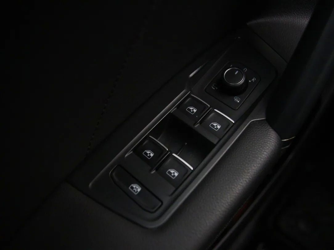 Volkswagen Tiguan | 25