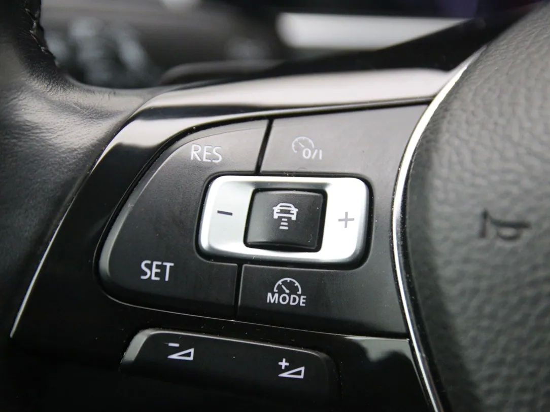 Volkswagen Tiguan | 30