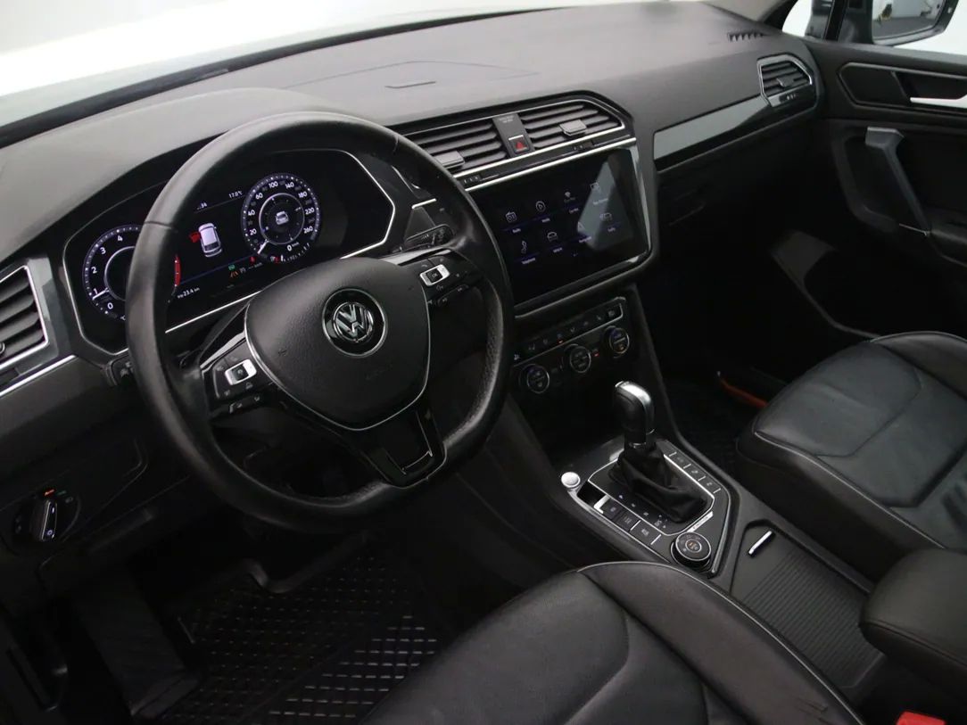 Volkswagen Tiguan | 15