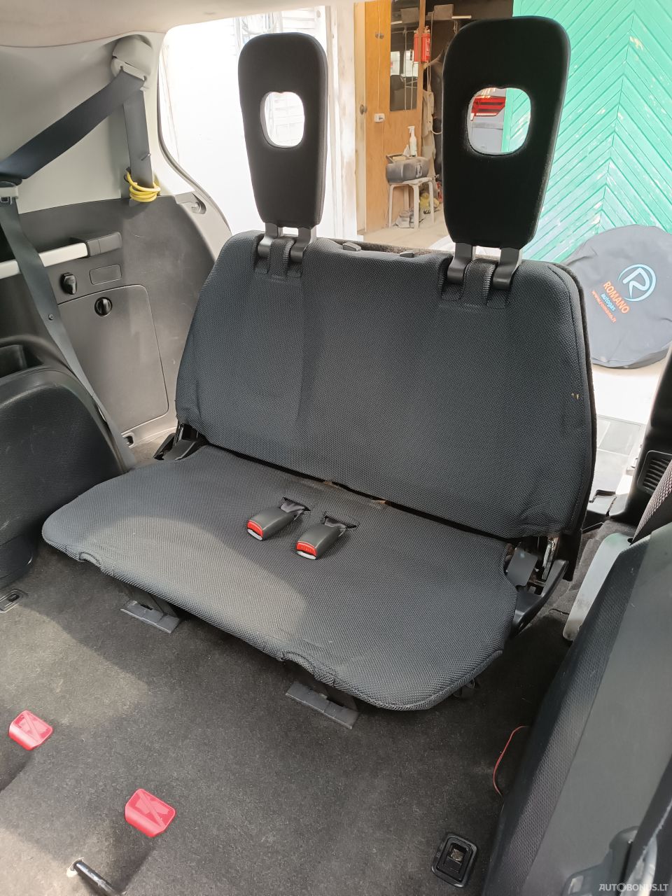 Mitsubishi Outlander | 12