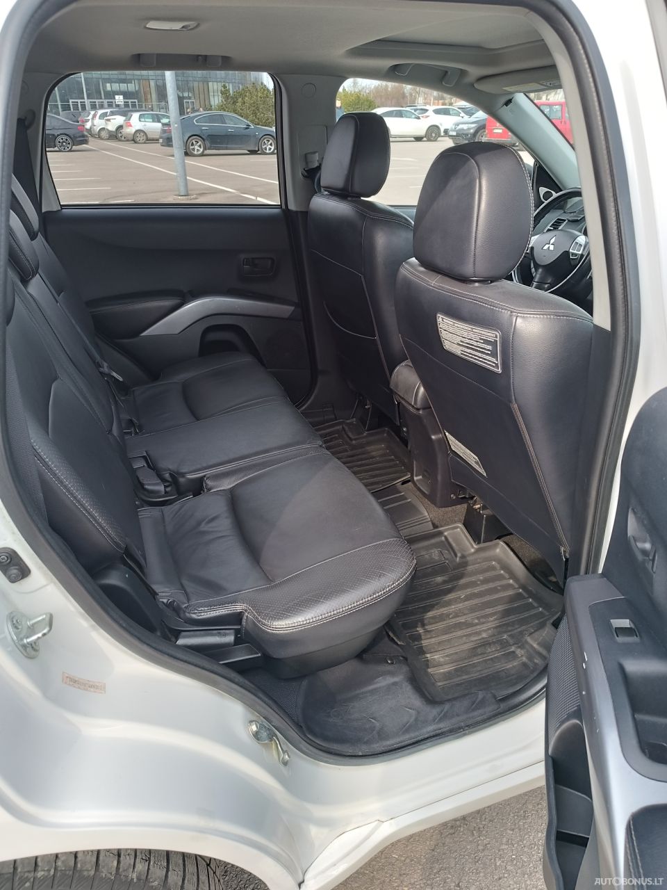 Mitsubishi Outlander | 8