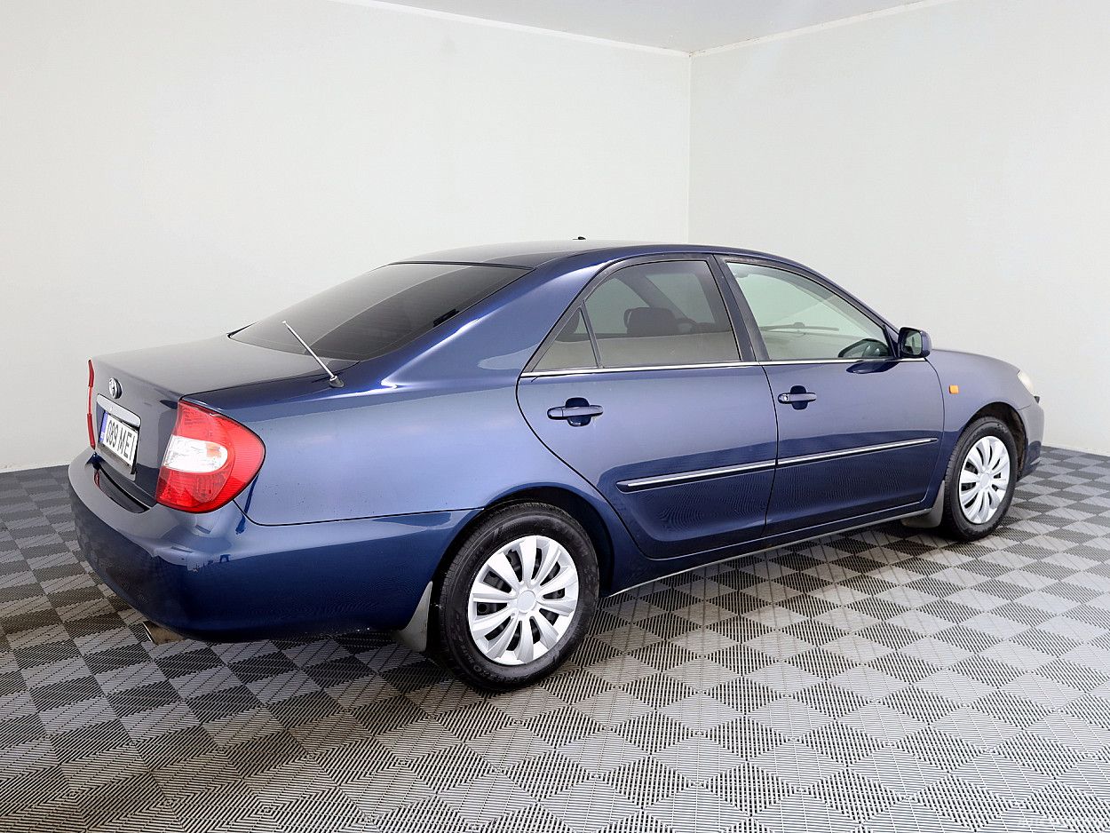 Toyota Camry | 2