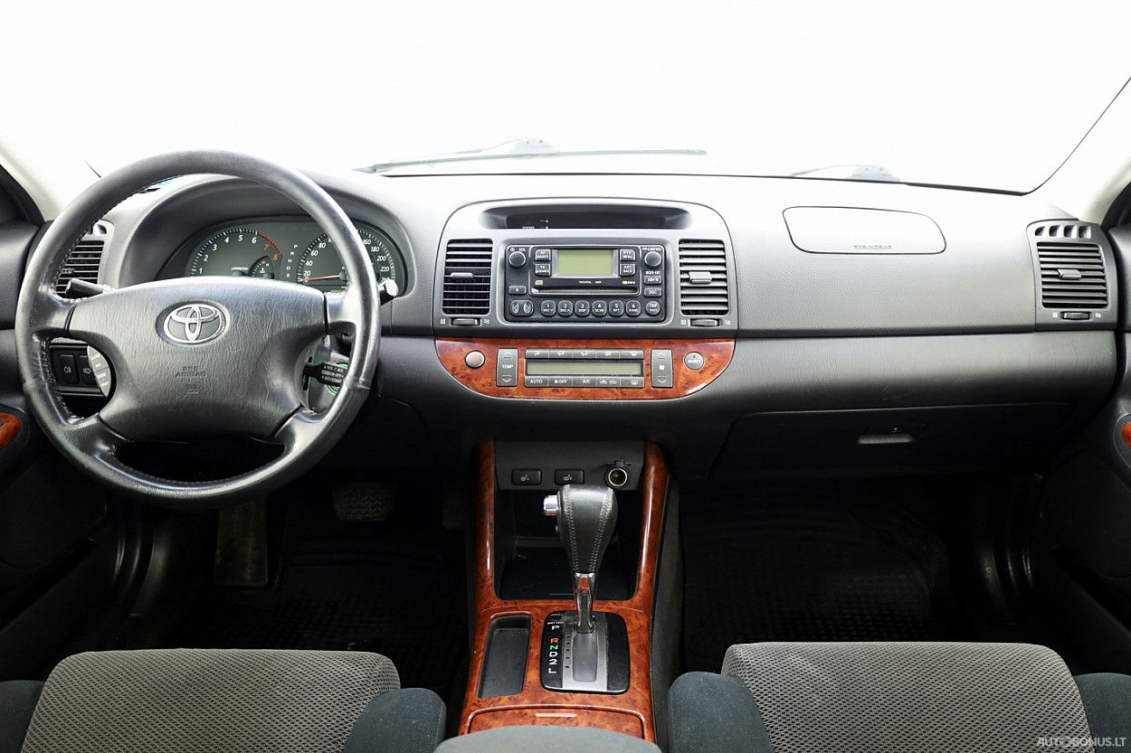 Toyota Camry | 4