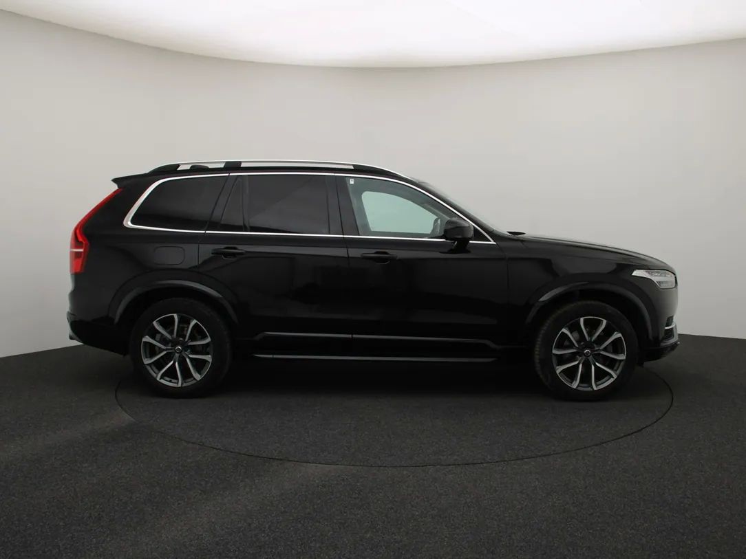 Volvo XC90 | 8