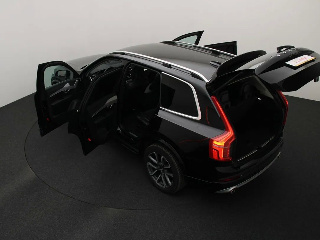 Volvo XC90 | 12