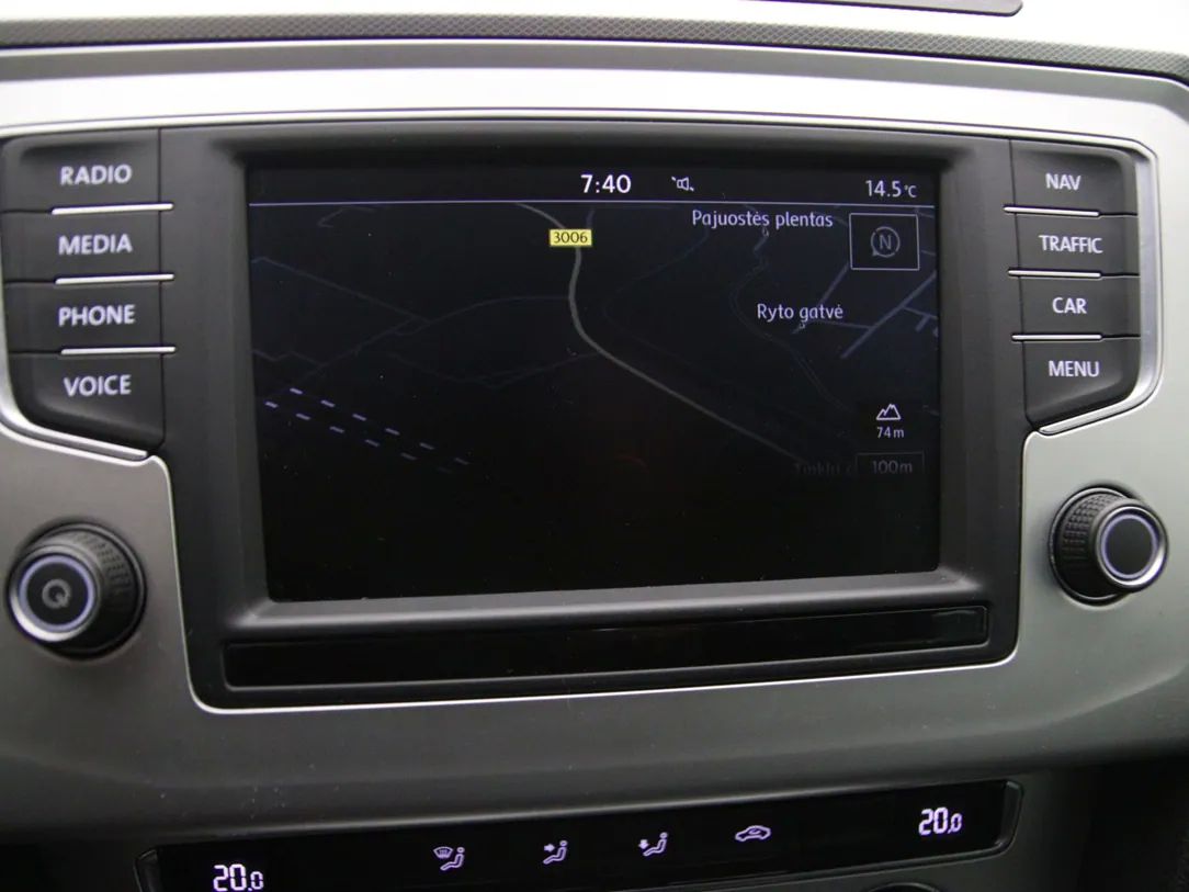 Volkswagen Passat | 23