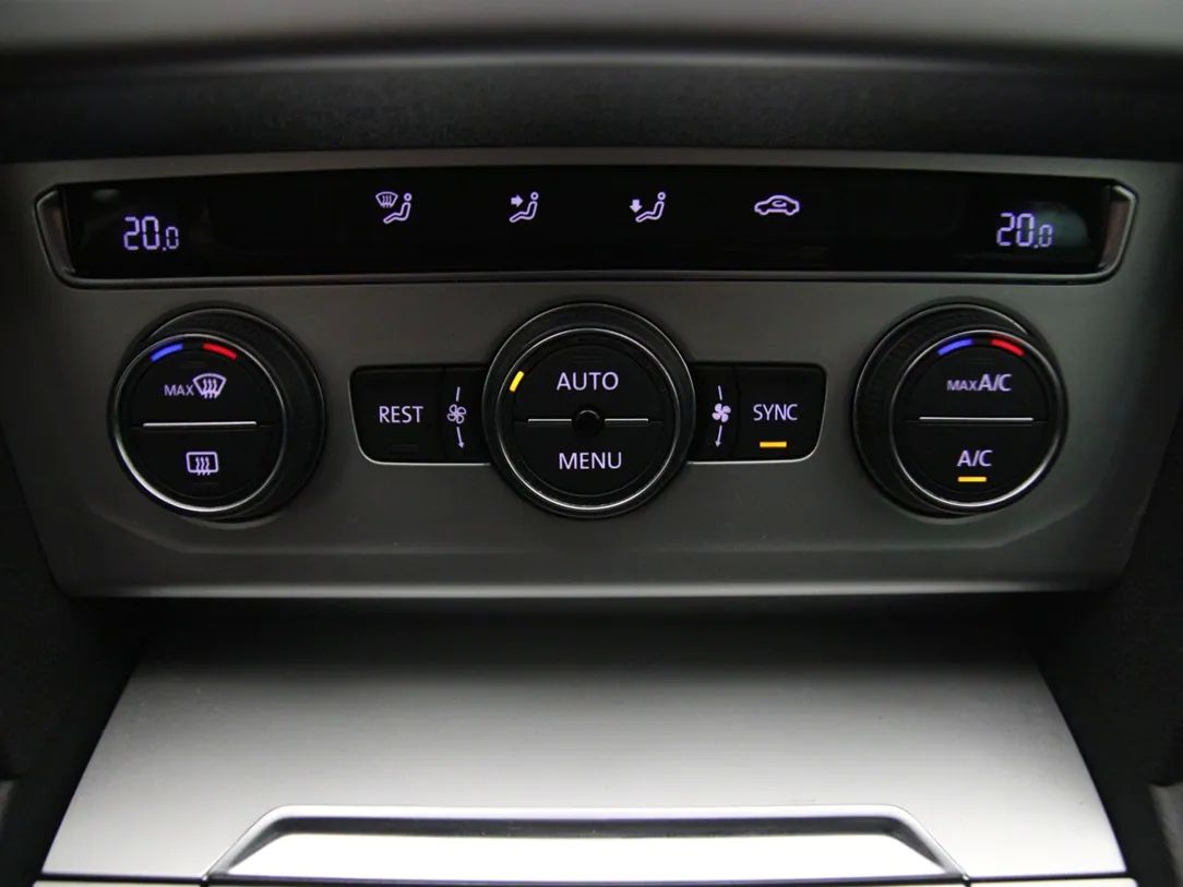 Volkswagen Passat | 19