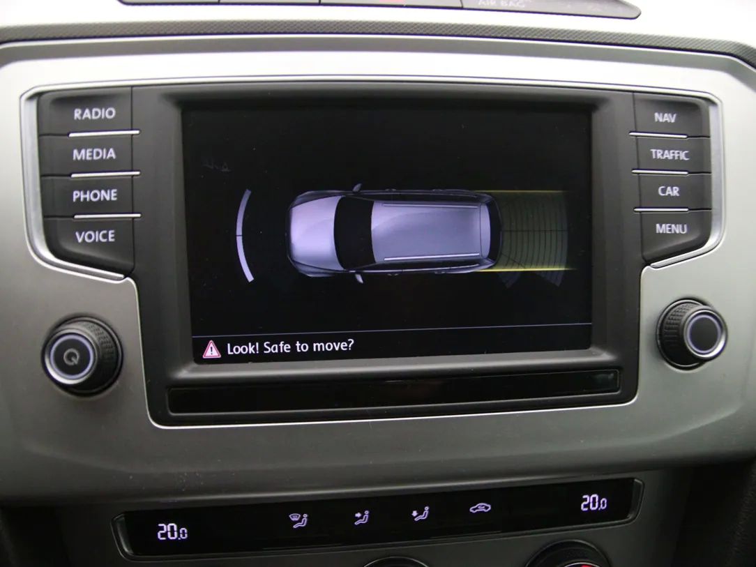 Volkswagen Passat | 24