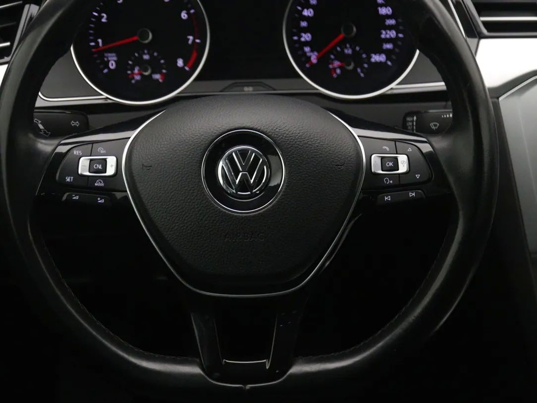 Volkswagen Passat | 17