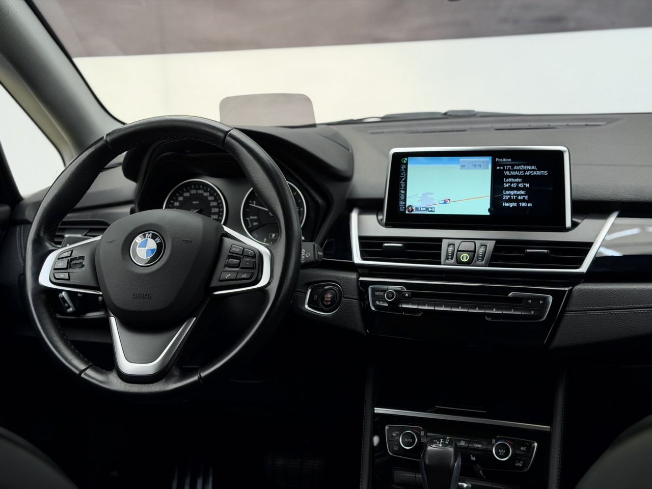 BMW 218 | 16