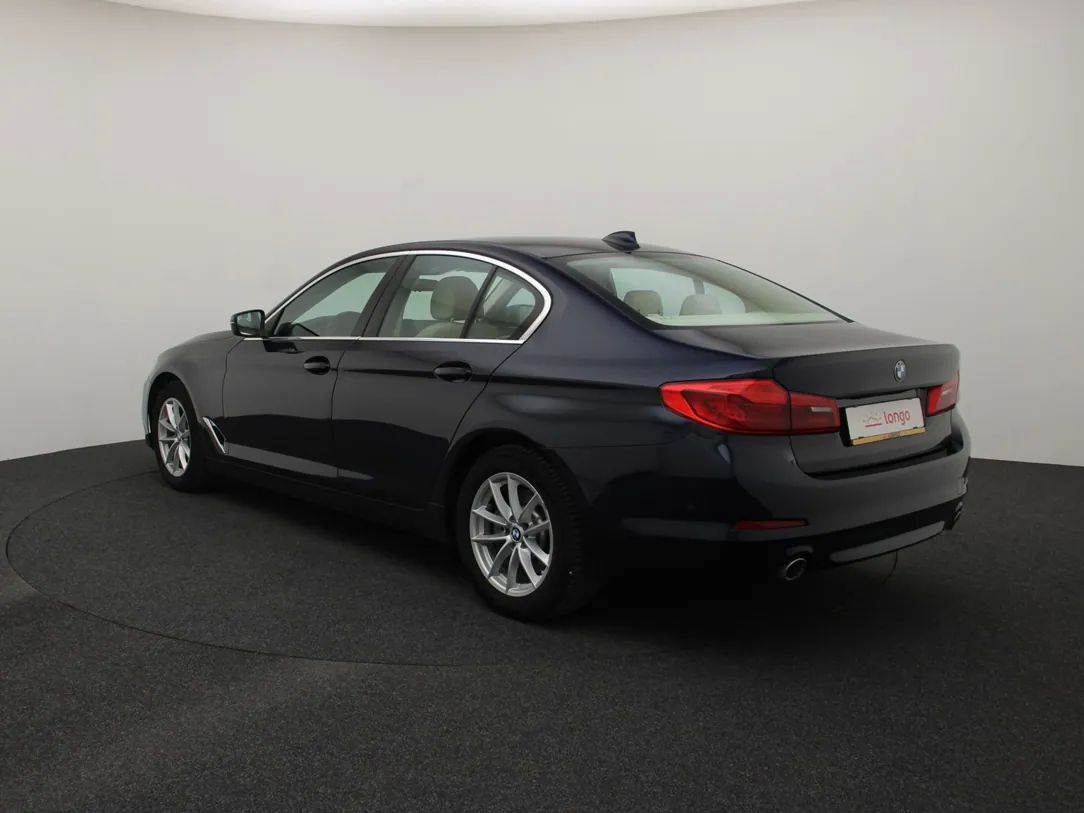 BMW 520 | 6