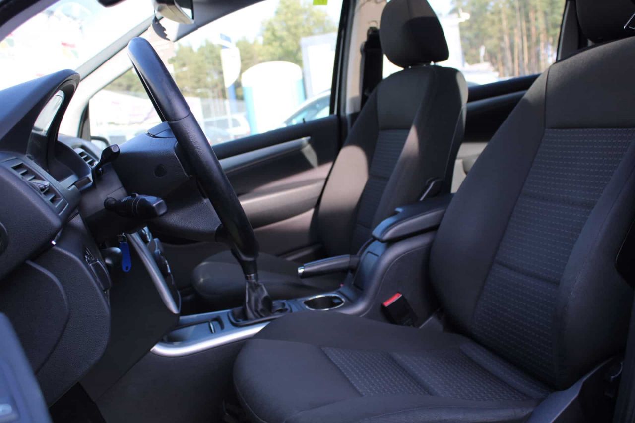 Mercedes-Benz B180 | 6