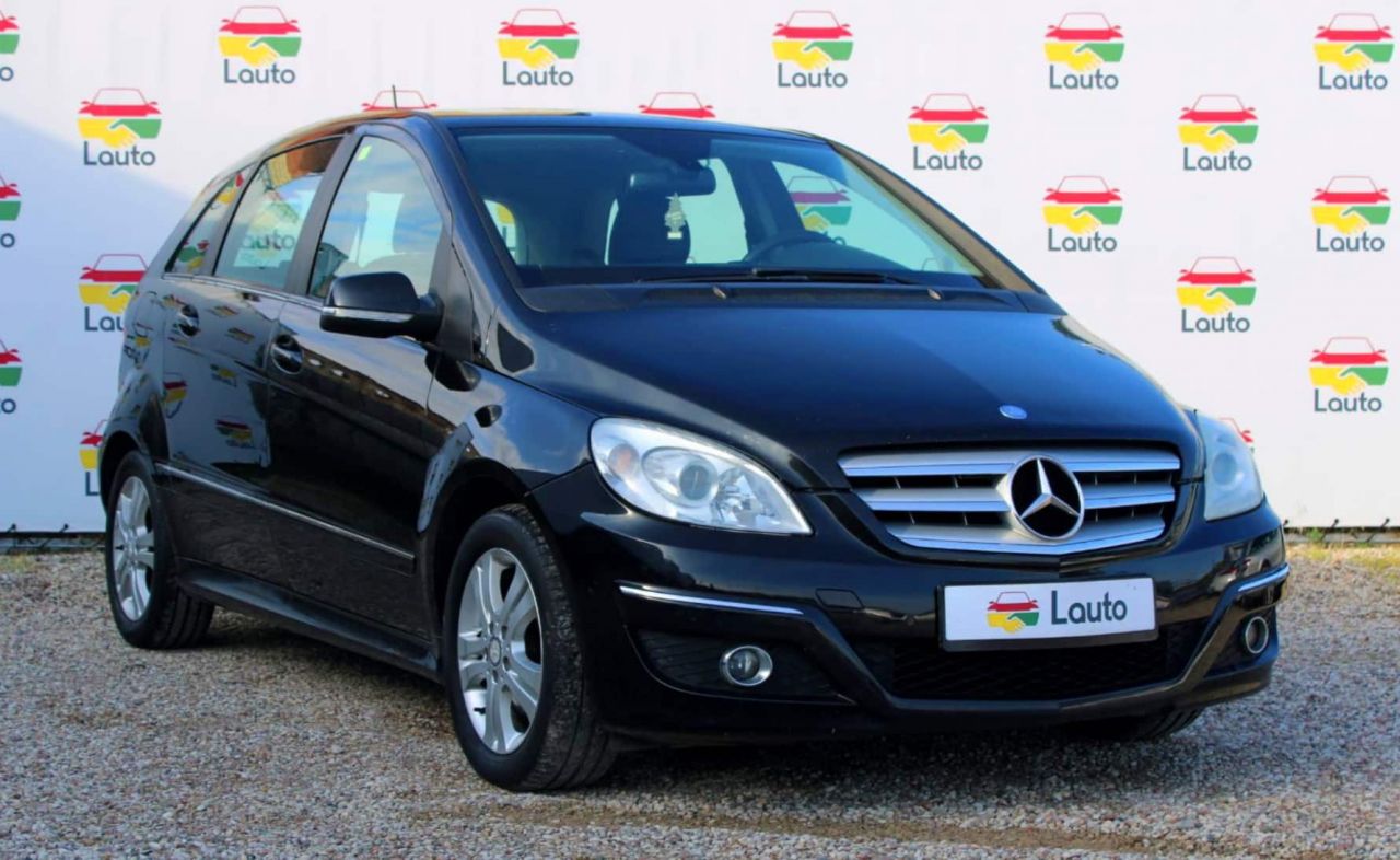 Mercedes-Benz B180 | 1
