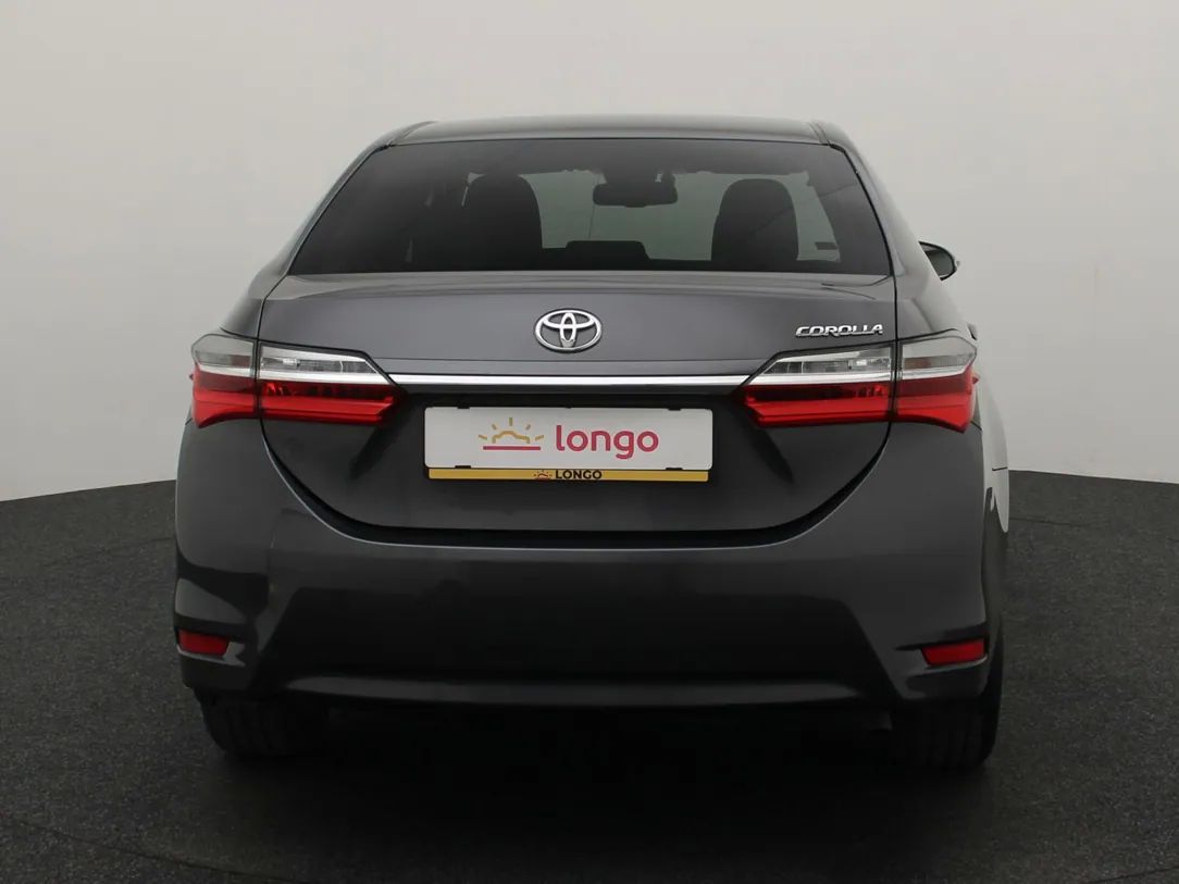 Toyota Corolla | 4