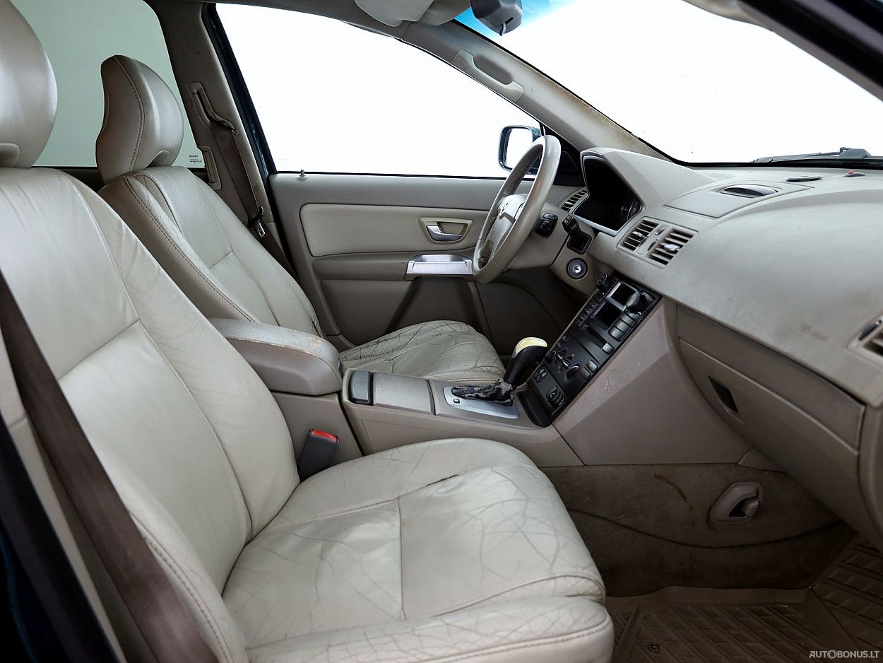 Volvo XC90 | 5