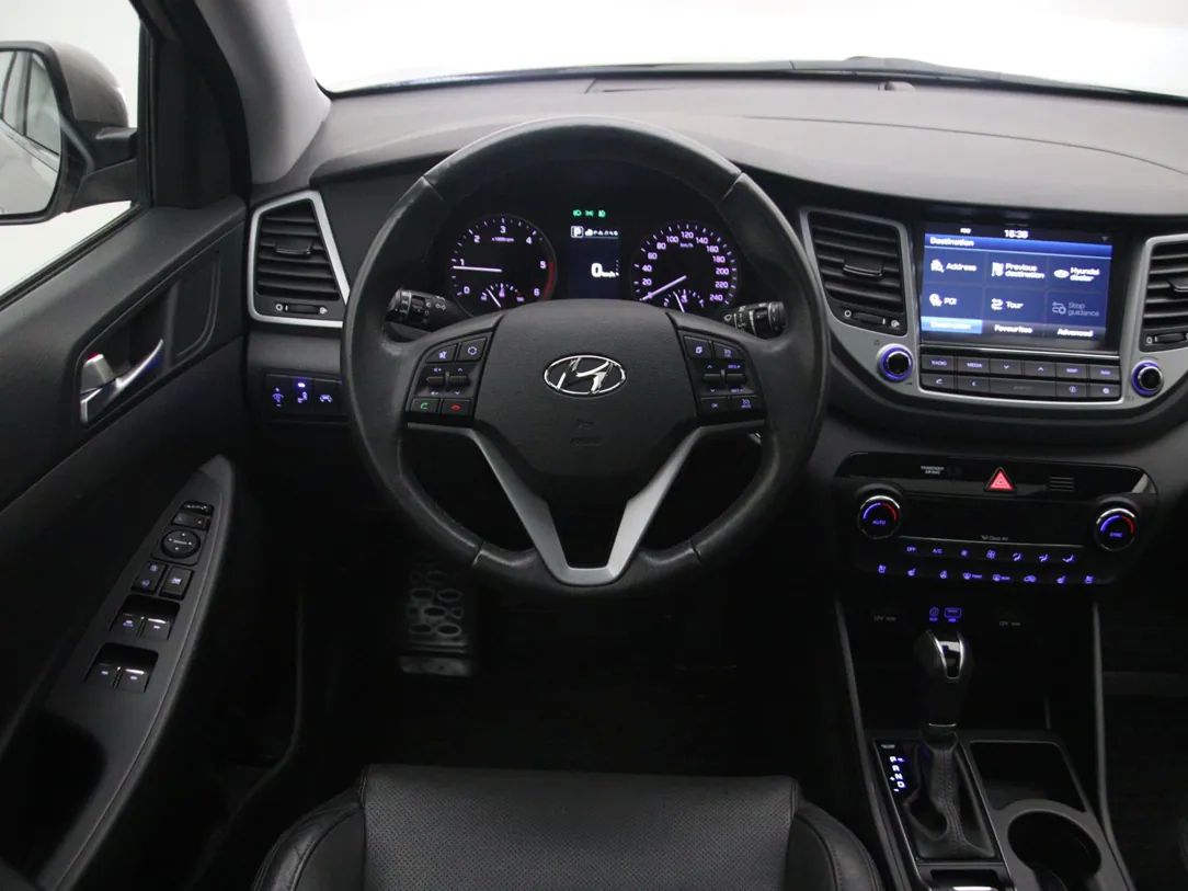 Hyundai Tucson | 16