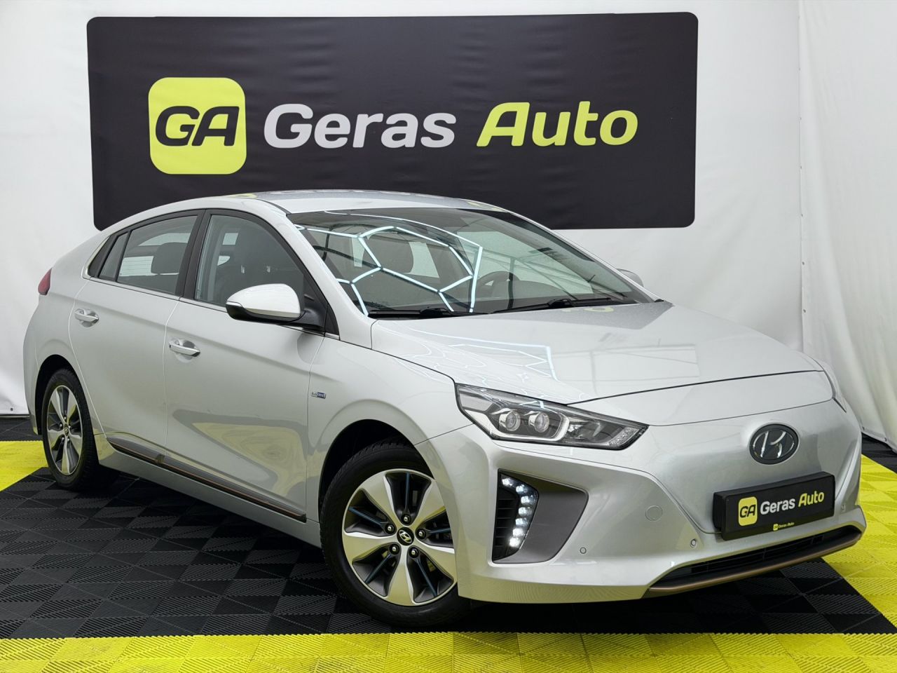 Hyundai IONIQ | 2